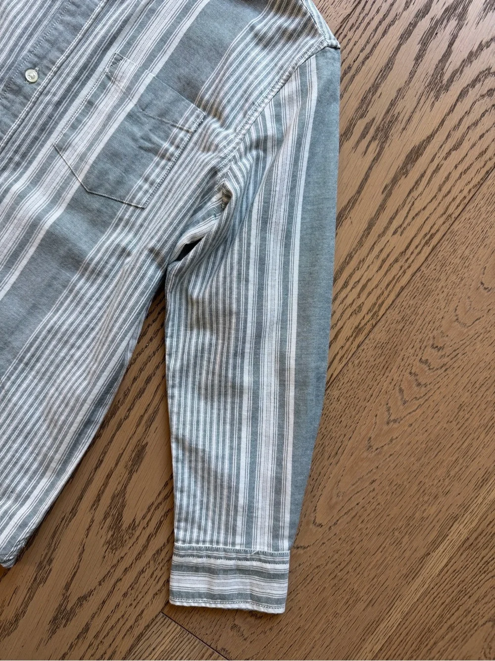 GAP Boys NEVER WORN Button-Down Long-Sleeve Oxford Shirt Sz 12 Husky